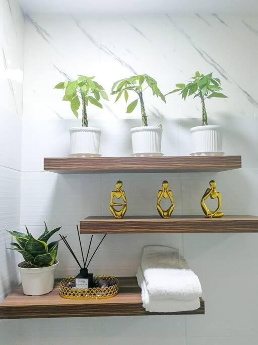 Cozy Studio Unit At Sun Residences 케손시티 외부 사진